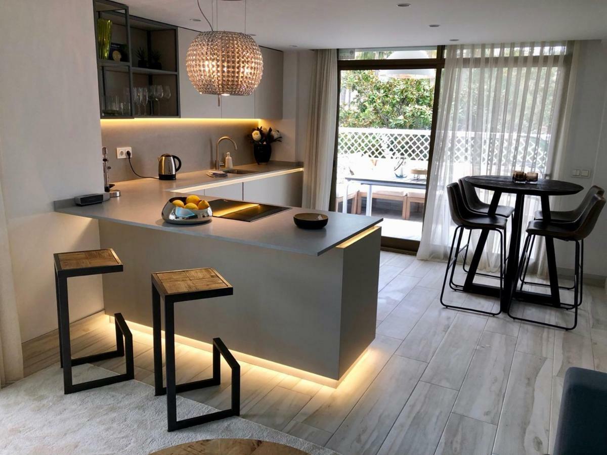 Luxury In La Isla, Walking Distance To Puerto Banus Appartamento