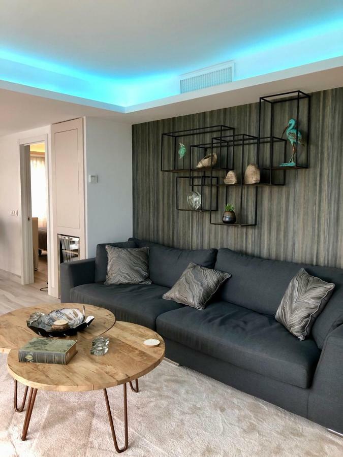 Luxury In La Isla, Walking Distance To Puerto Banus Appartamento